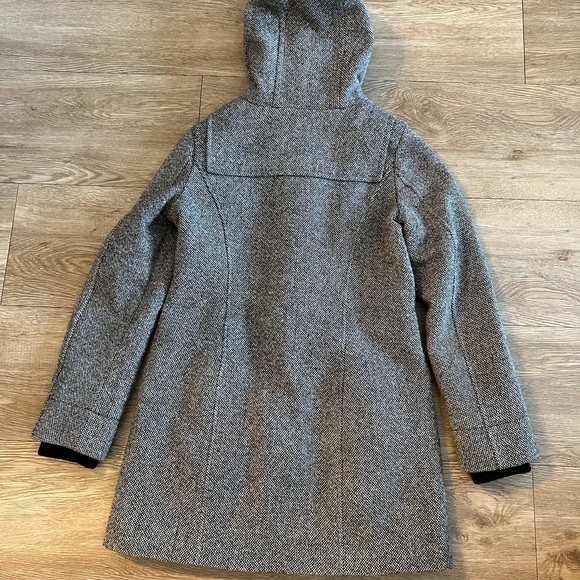 Roots Shelby Tweed Heather Gray Duffle Coat - Picture 6 of 9